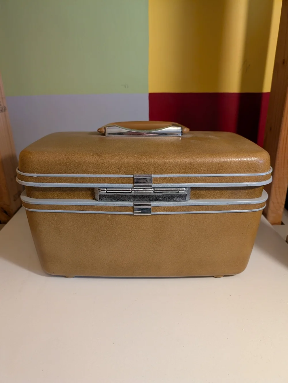 Vintage Samsonite Silhouette Train Case Gold Makeup Cosmetic Case Retro Luggage